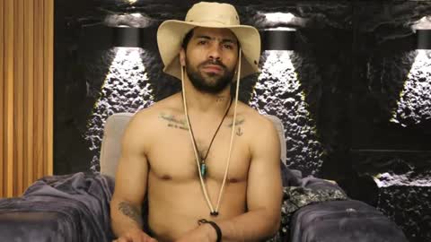 Leo  Diaz online show from April 6, 4:46 am