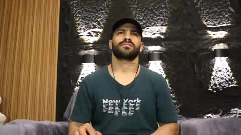 Leo  Diaz online show from June 7, 1:54 am