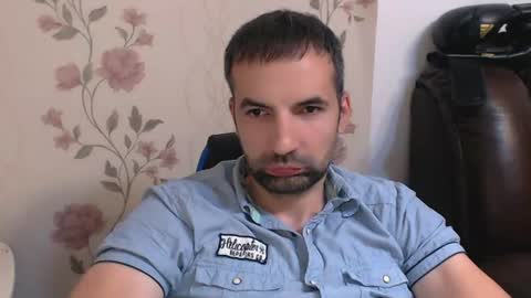 Snapshot of leo_gianni chatting on July 12, 8:44 pm Leo Gianni online show from July 12, 8:44 pm