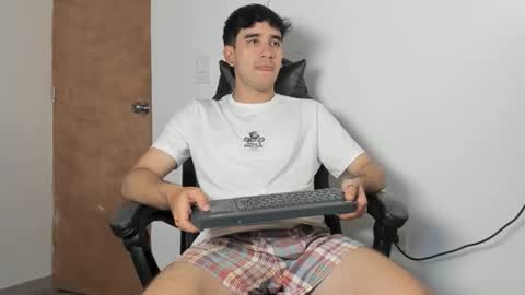 Leo Jones online show from January 8, 10:34 pm