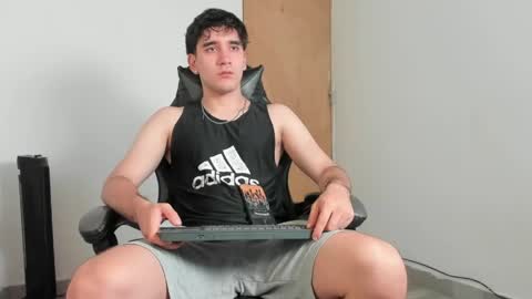 Leo Jones online show from April 20, 5:05 pm