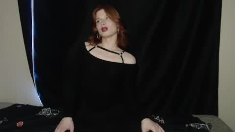 Snapshot of leo_redhead chatting on June 24, 6:07 pm leo_redhead online show from June 24, 6:07 pm