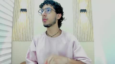 Snapshot of leo_sanz6 chatting on June 5, 12:22 pm LEO online show from June 5, 12:22 pm