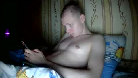 Snapshot of leo_timm chatting on June 7, 10:13 pm leo_timm online show from June 7, 10:13 pm