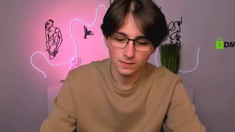 leo_valor online show from December 20, 1:29 pm