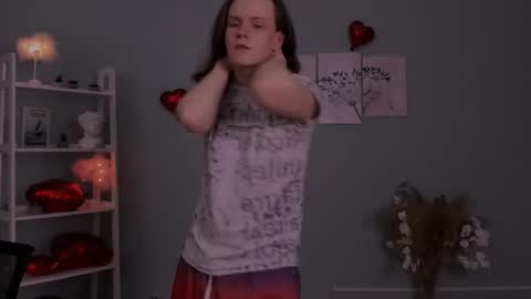 Snapshot of leo_void chatting on February 19, 8:16 pm leo_void online show from February 19, 8:16 pm