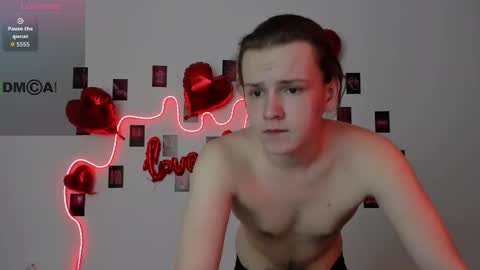 Snapshot of leo_void chatting on February 20, 9:15 pm leo_void online show from February 20, 9:15 pm