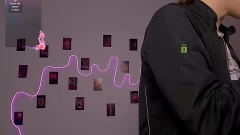 Snapshot of leo_void chatting on March 8, 9:29 pm leo_void online show from March 8, 9:29 pm