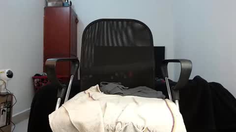 leo online show from September 27, 5:40 pm