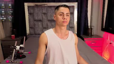 leomonnroe online show from July 12, 7:16 pm