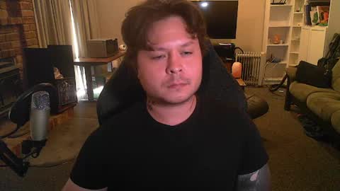 Leon Kennedy online show from March 14, 11:10 pm