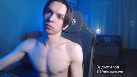 Leon online show from February 27, 6:19 pm