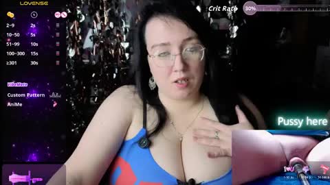 Snapshot of leona_harrison chatting on May 11, 11:02 pm Leona Harrison online show from May 11, 11:02 pm