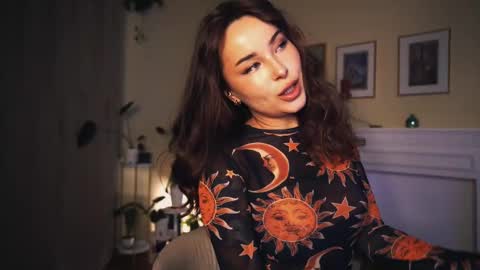 Leo online show from February 11, 6:44 pm