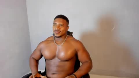 Leandro jones online show from June 7, 3:10 am