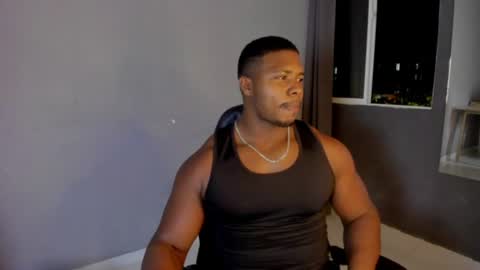 Leandro jones online show from August 4, 12:36 am