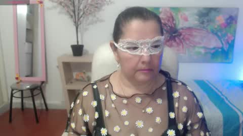 leonela   online show from February 21, 1:44 am