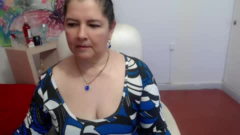 leonela   online show from September 28, 10:42 am