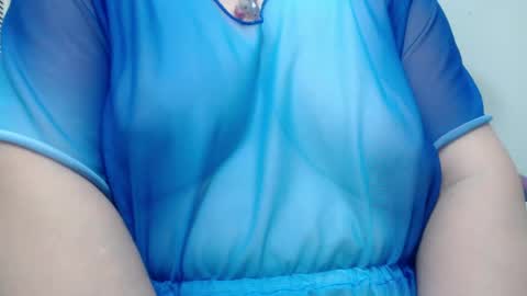 leonela   online show from May 16, 1:13 am