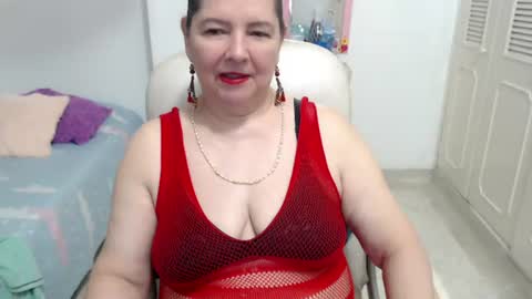leonela   online show from July 22, 12:35 am