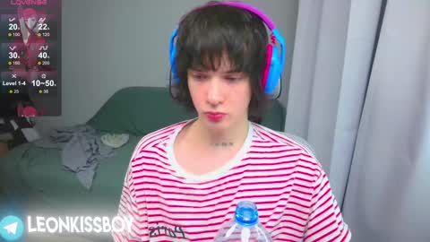leonkissboy online show from April 20, 6:53 pm