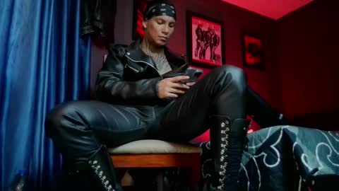 Lenardo jaramillo online show from March 8, 2:21 pm