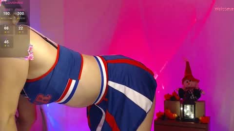 My name is Leonora  Pleasures to see you  Follow me here and instagram  online show from October 5, 10:29 pm