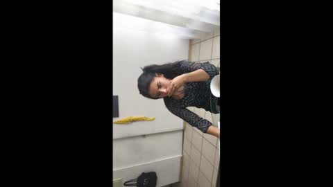 Snapshot of leonorfox chatting on June 24, 6:40 pm leonorfox online show from June 24, 6:40 pm