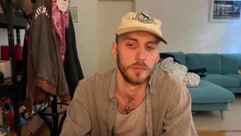 Leon online show from February 27, 1:55 pm