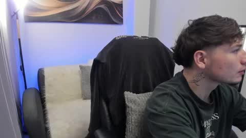 Leo  online show from January 11, 4:17 am