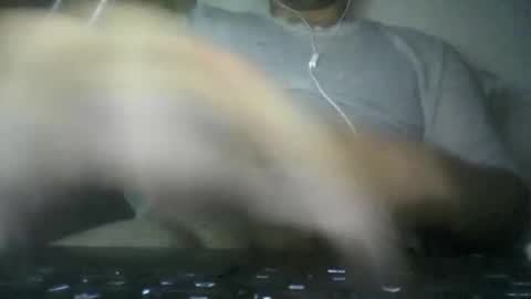 Snapshot of leoonel_95 chatting on January 15, 7:05 am leoonel_95 online show from January 15, 7:05 am