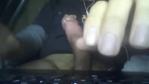 Snapshot of leoonel_95 chatting on January 21, 5:27 am leoonel_95 online show from January 21, 5:27 am