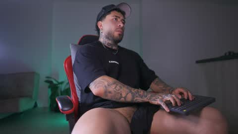 Leo Salvatore online show from April 25, 3:20 am