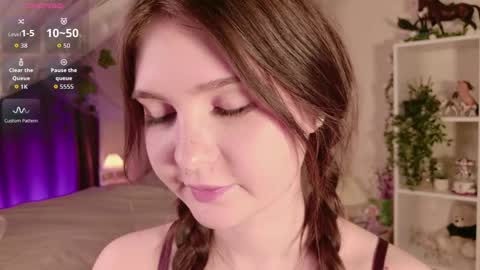 Nicole Moore online show from April 21, 4:01 pm