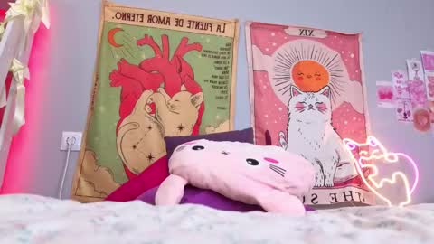 Valerie online show from April 13, 1:00 am