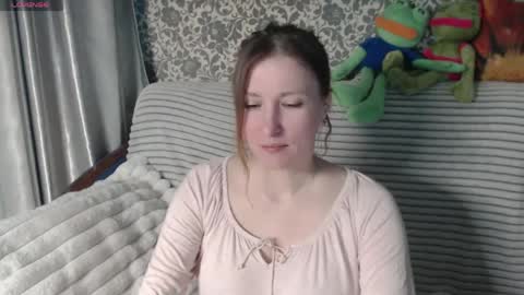 Snapshot of lesanamagic chatting on May 23, 6:34 pm LesanaMagic online show from May 23, 6:34 pm