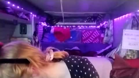 Snapshot of lesleygumgrass chatting on February 17, 12:10 am LesleyGumGrass- The Boring Trans girl online show from February 17, 12:10 am