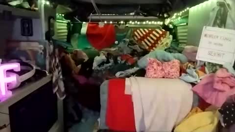 Snapshot of lesleygumgrass chatting on February 25, 5:52 am LesleyGumGrass- The Boring Trans girl online show from February 25, 5:52 am