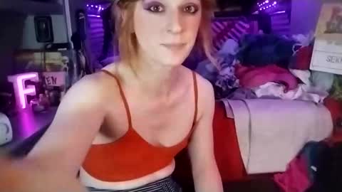 Snapshot of lesleygumgrass chatting on March 6, 5:46 am LesleyGumGrass- The Boring Trans girl online show from March 6, 5:46 am