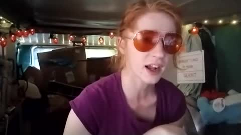 LesleyGumGrass- The Boring Trans girl online show from April 22, 12:28 pm