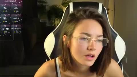 Leslie online show from July 8, 12:59 am