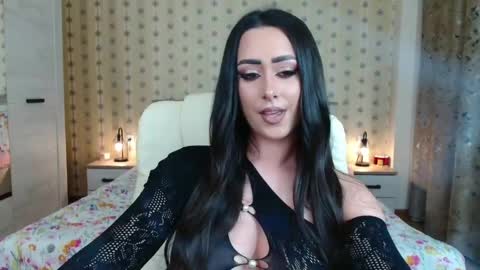 leslie_secret online show from April 20, 8:21 pm