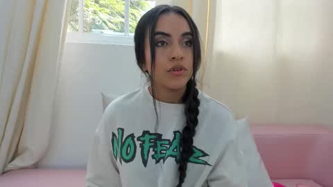 LeslieBush online show from November 7, 3:23 pm