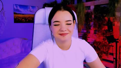 Snapshot of leslierowe chatting on October 20, 8:42 pm LeslieRowe online show from October 20, 8:42 pm