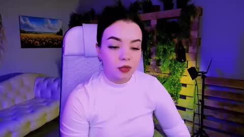 Snapshot of leslierowe chatting on October 25, 4:46 pm LeslieRowe online show from October 25, 4:46 pm
