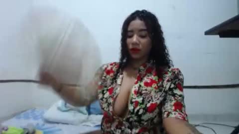 lesly online show from February 2, 2:48 am