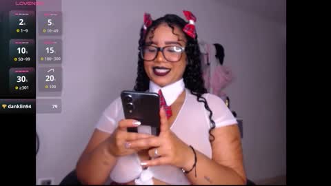 lesly online show from October 25, 10:37 pm