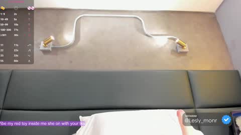 Lesly online show from December 23, 1:45 pm