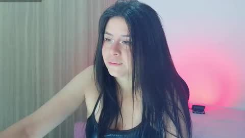 Snapshot of leslystone_ chatting on April 15, 2:40 am Lesly online show from April 15, 2:40 am
