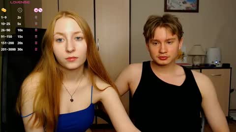 Snapshot of lessyxjhony chatting on February 15, 4:12 pm Alisa Jhony online show from February 15, 4:12 pm